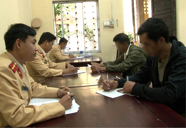 Xử lý nghiêm để hình thành thói quen tốt