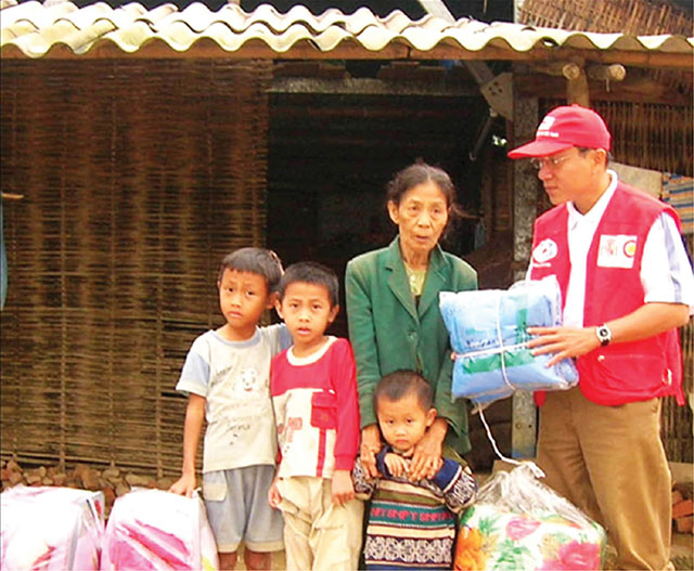 Đem yêu thương đến với người nghèo