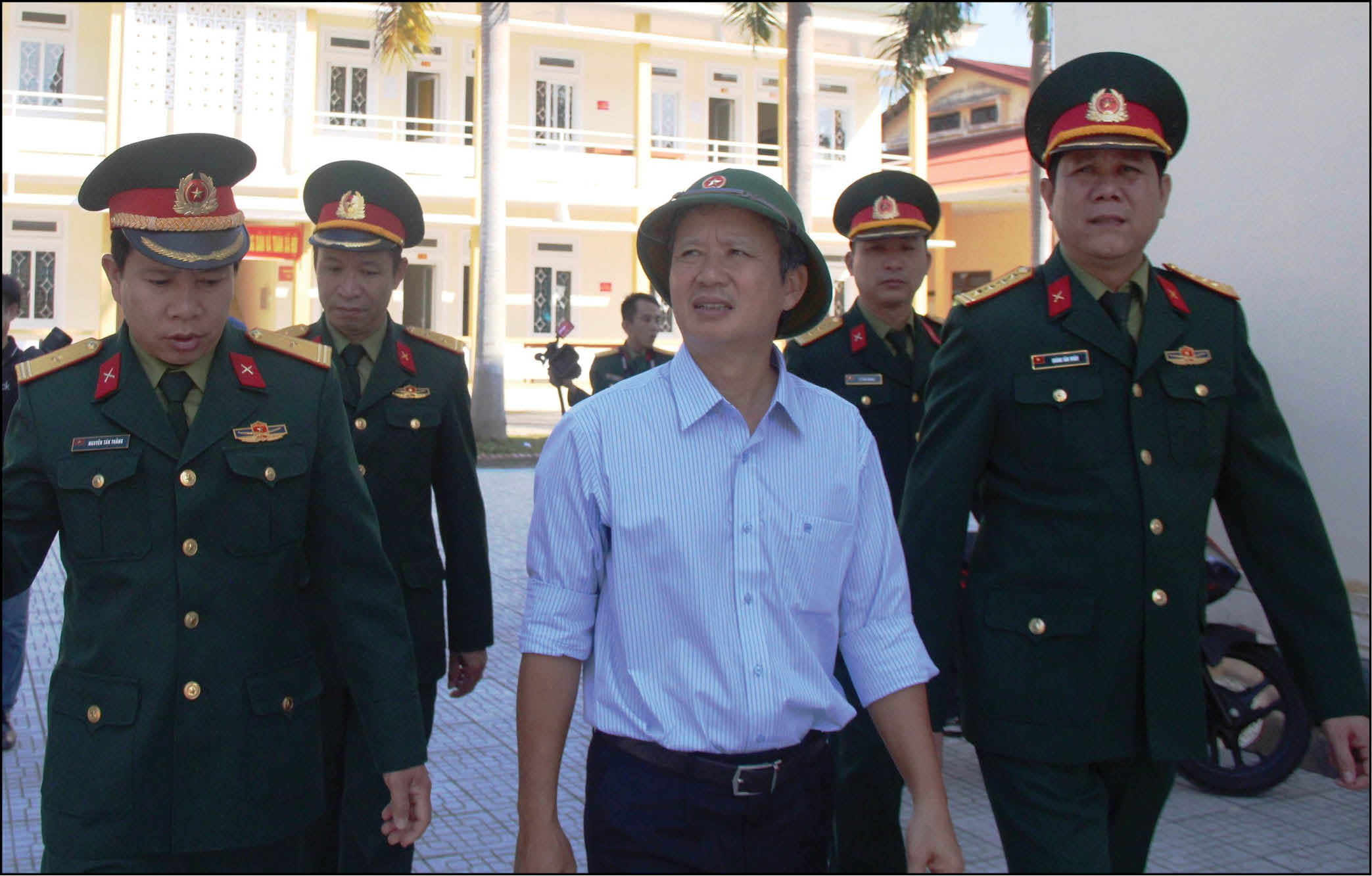 Cần lập vành đai đảm bảo an toàn trong lẫn ngoài