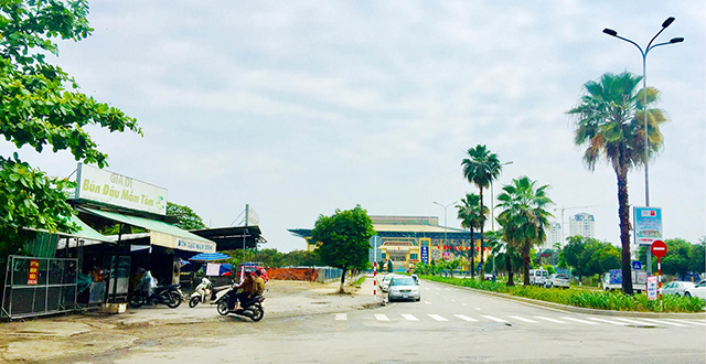 Xây hàng rào tại khu đất của Trung tâm Thể thao tỉnh