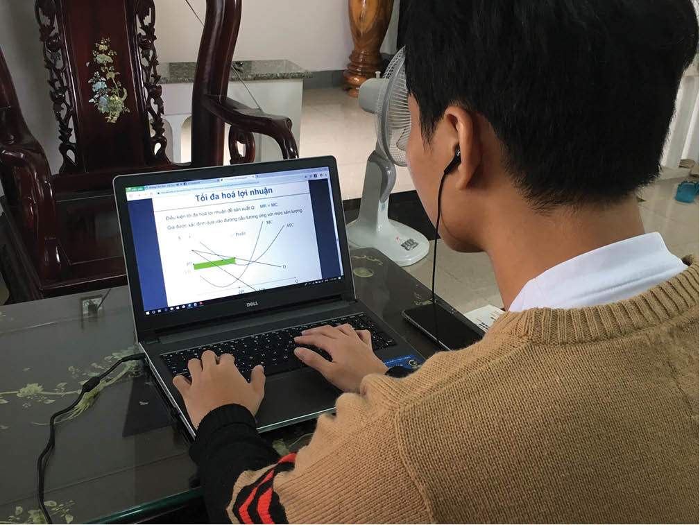 Học online “mùa” COVID-19