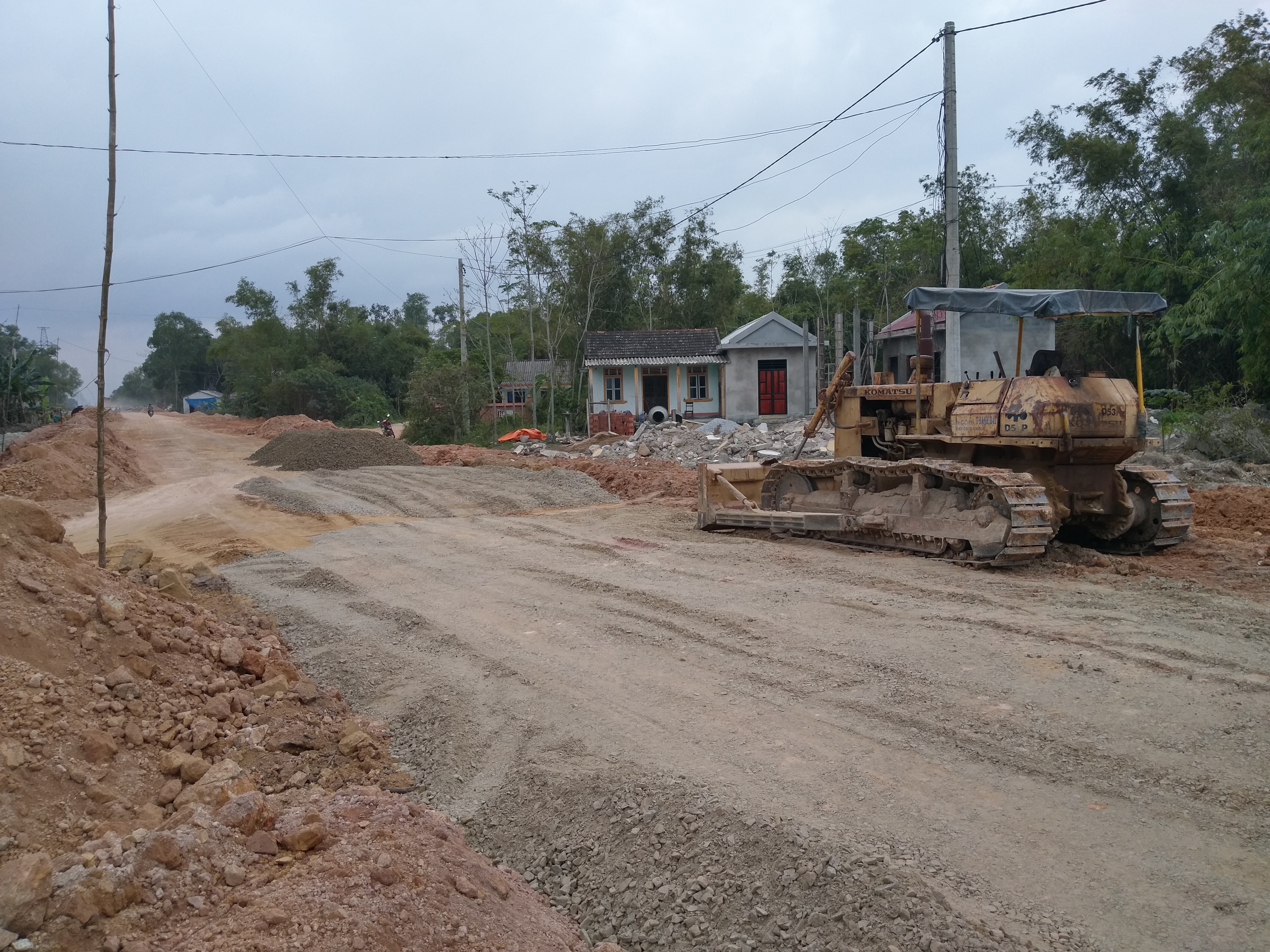 Đường cứu hộ- cứu nạn Phong Điền- Điền Lộc Bê tông mặt đường nứt là do…hấp thụ nhiệt