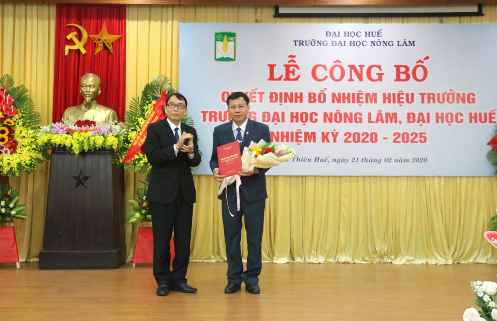 Công bố Quyết định bổ nhiệm Hiệu trưởng Trường ĐH Nông Lâm, ĐH Huế