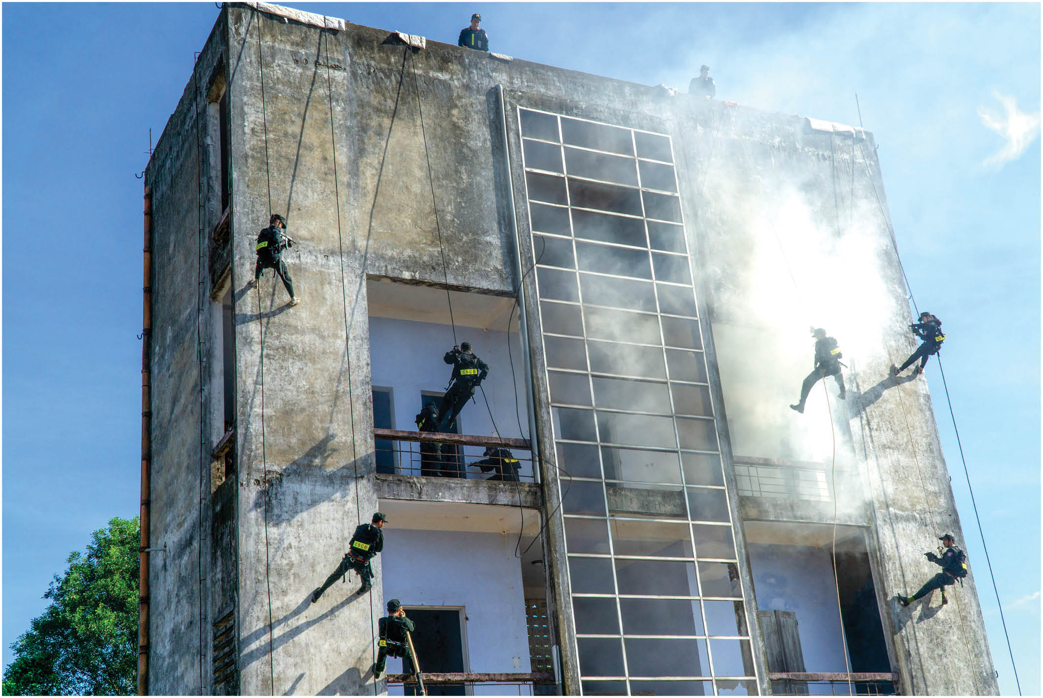 Những kỹ năng cần có của cảnh sát cơ động