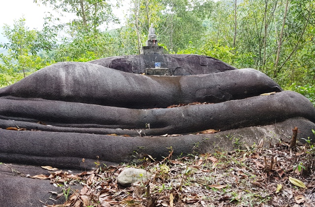 Độc đáo vùng đá tam cấp