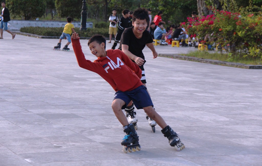 Thú vui trượt pa tin ở nơi công cộng