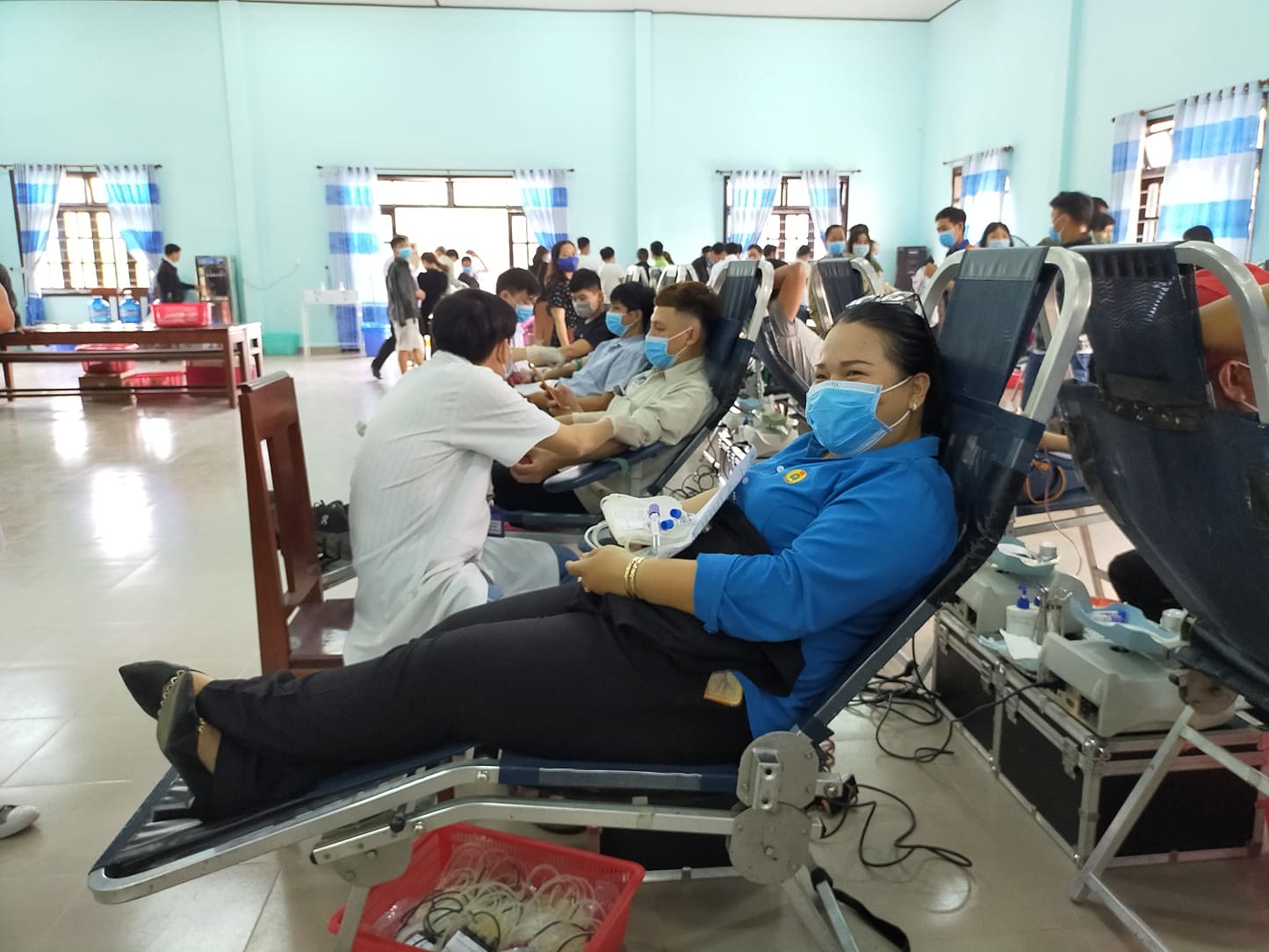 Hơn 500 cán bộ, đoàn viên, hội viên, thanh niên Phú Vang hiến máu tình nguyện