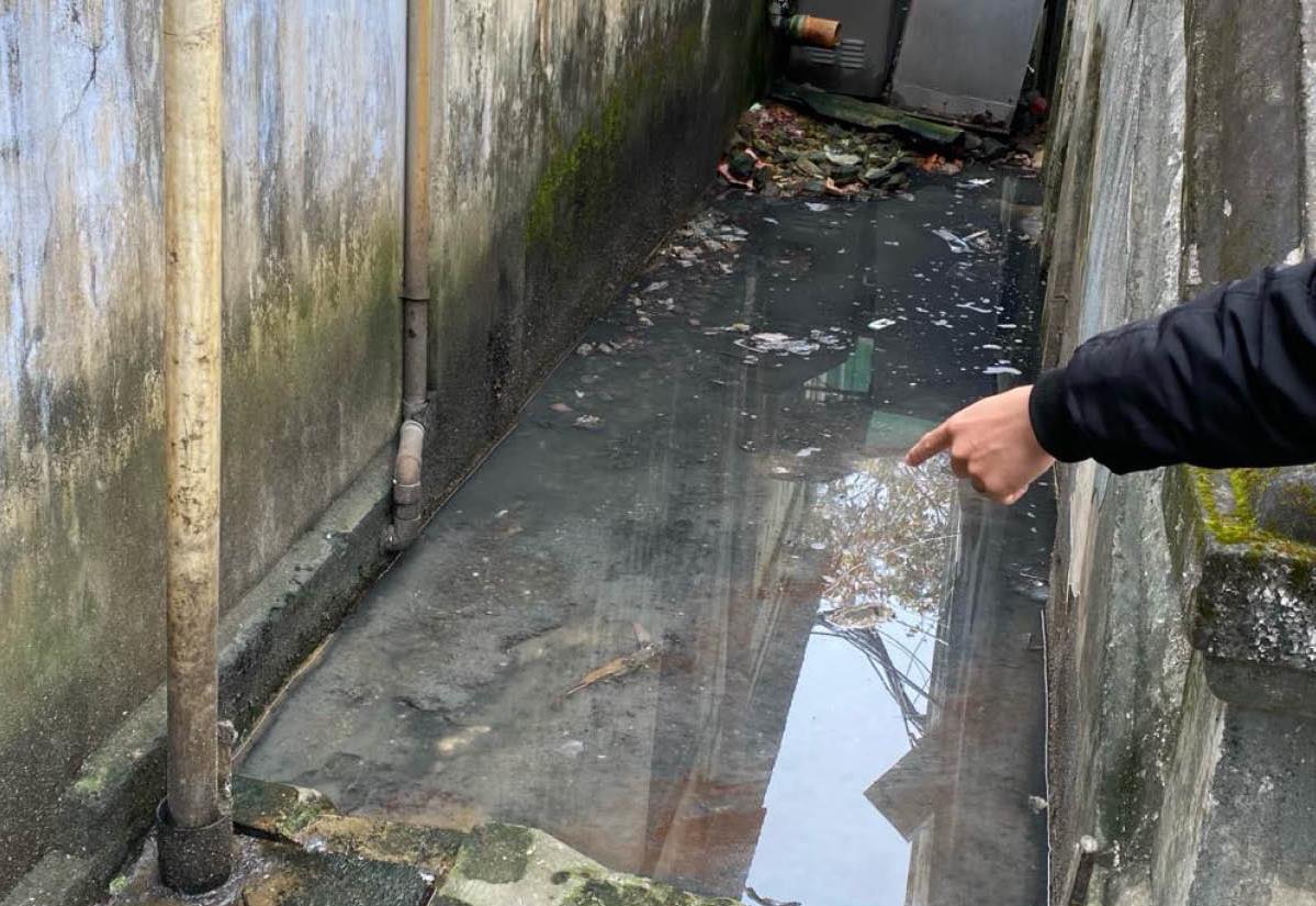 Điểm tù đọng nguy cơ gây dịch bệnh trong khu dân cư