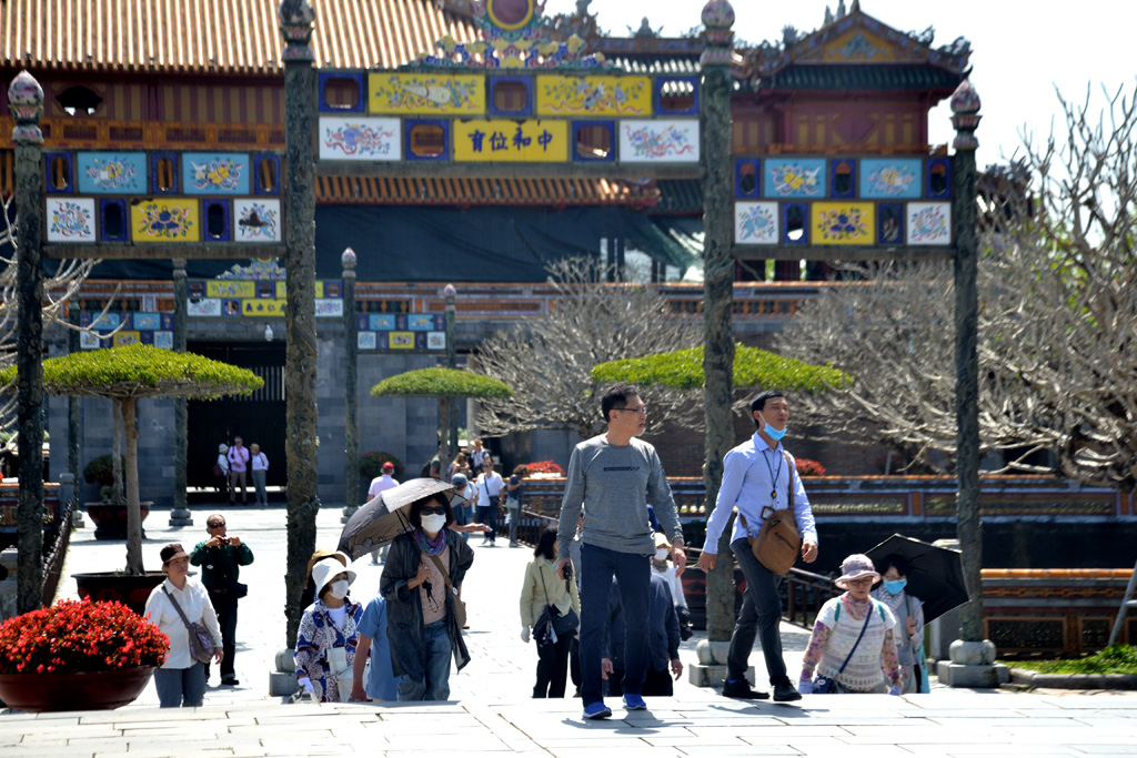 Tạm dừng đưa khách đến các khu vực có dịch ở Hàn Quốc