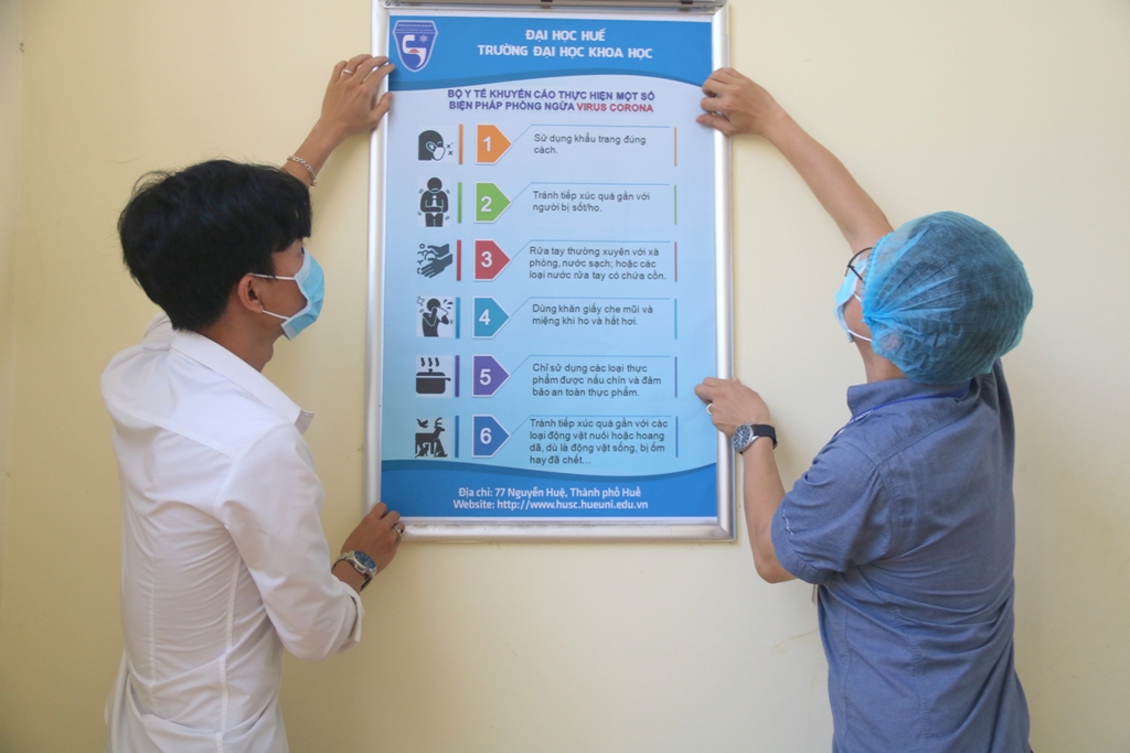 Nhiều trường đại học cho sinh viên tiếp tục nghỉ học