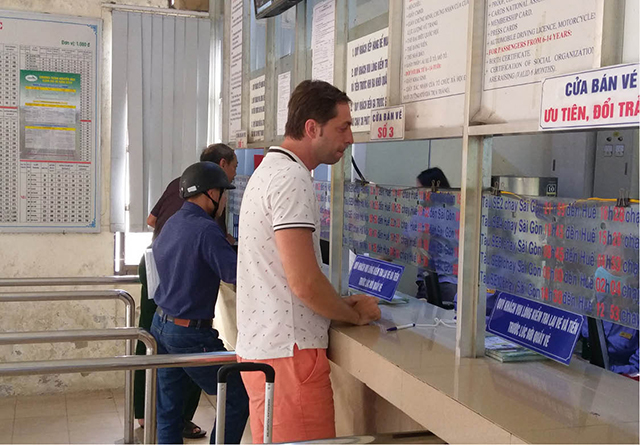 COVID-19 gây khó cho dịch vụ vận tải