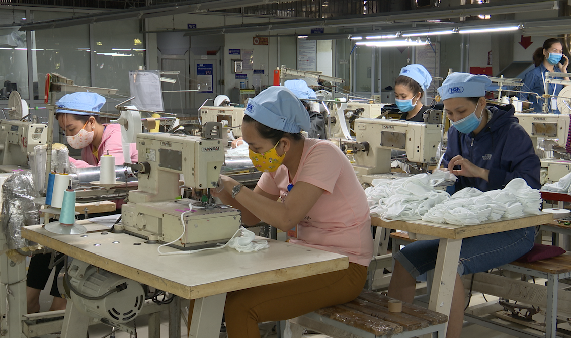 Vi phạm quy định về thực hiện hợp đồng lao động bị phạt đến 150 triệu đồng