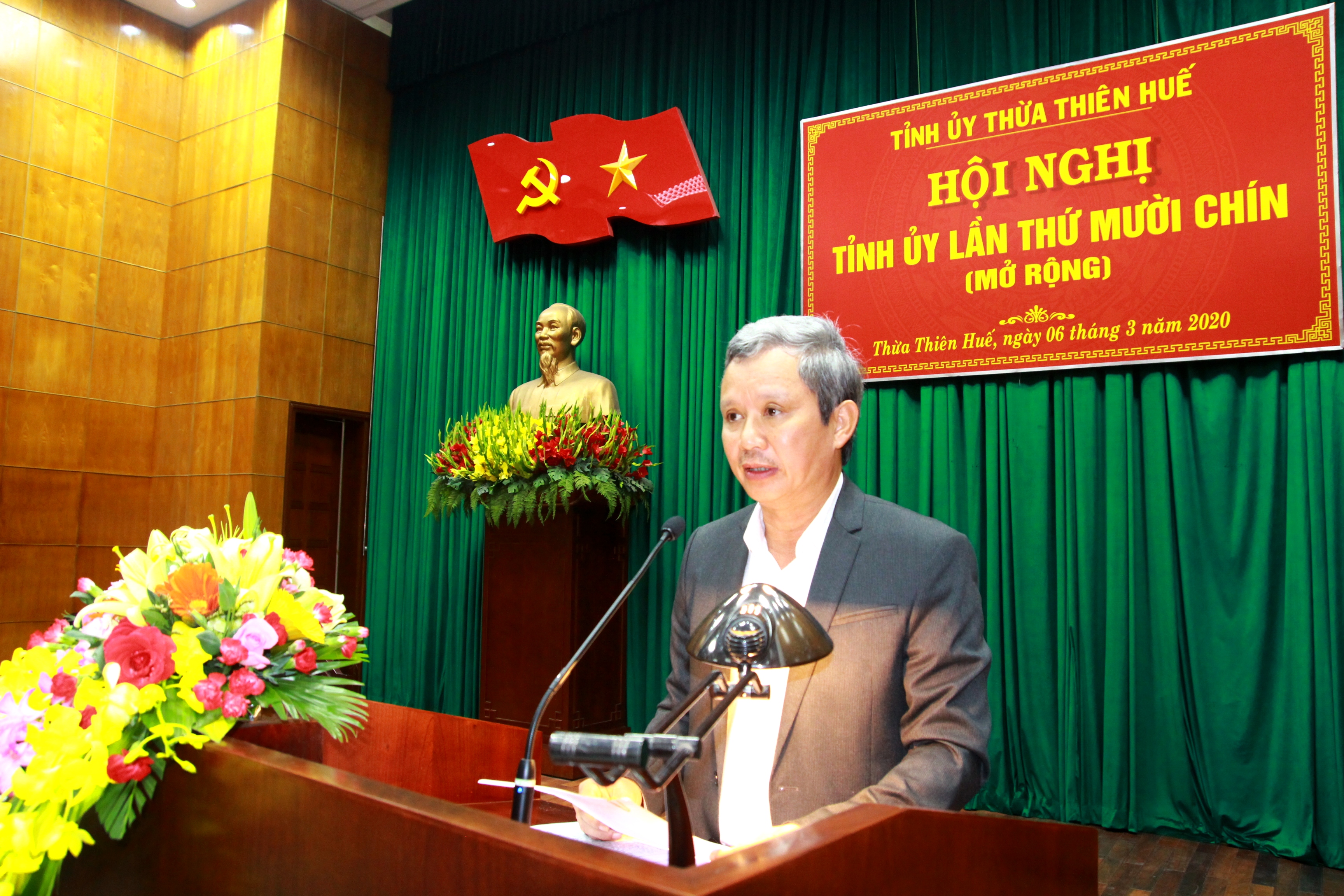 Chuẩn bị các nội dung quan trọng cho Đại hội Đảng bộ tỉnh lần thứ XVI