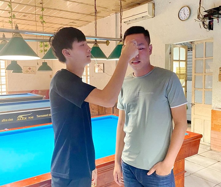 Câu lạc bộ thể thao đầu tiên ở Huế sát khuẩn cho khách và thành viên