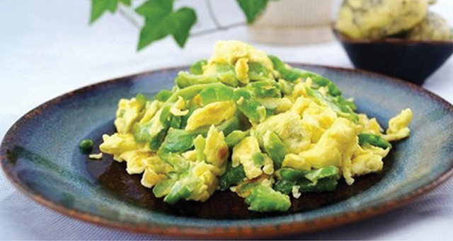 Delicious dishes from bitter melons