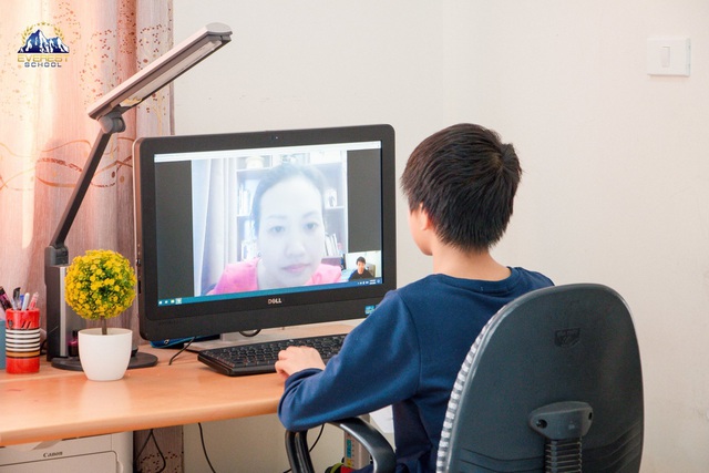 Bộ Giáo dục Phí học online do nhà trường và phụ huynh tự thỏa thuận