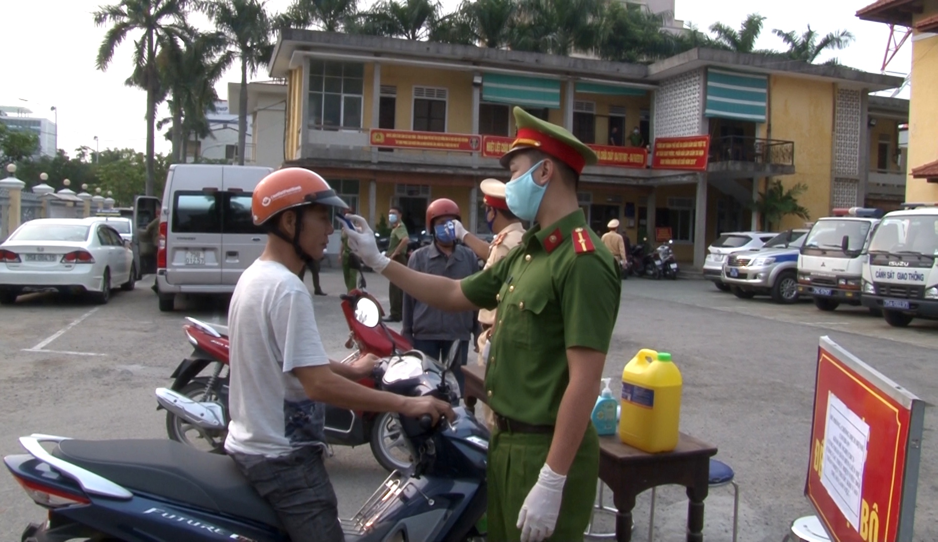 Công an TP Huế triển khai các biện pháp phòng ngừa dịch COVID - 19