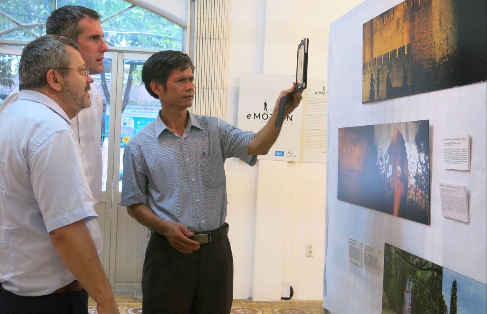 Institut français de Hué Connecting young artists with the public