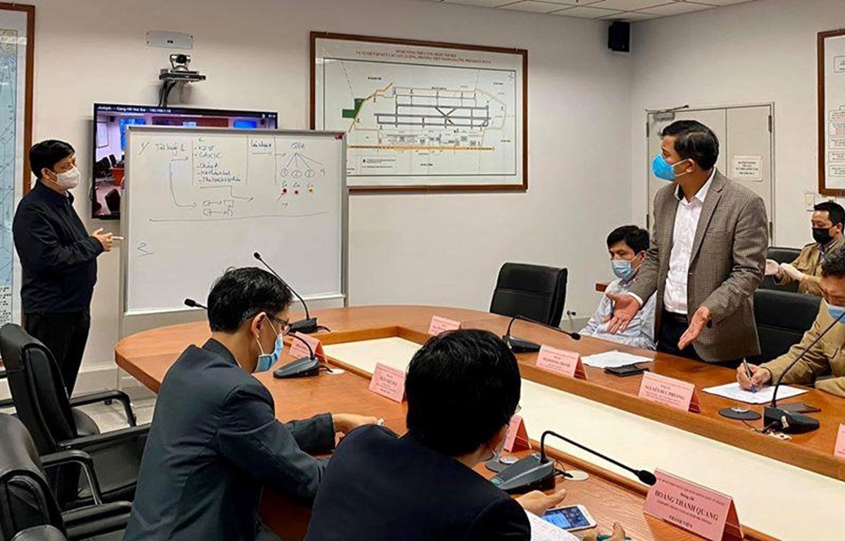 Thông báo khẩn Thêm các chuyến bay có hành khách mắc COVID-19