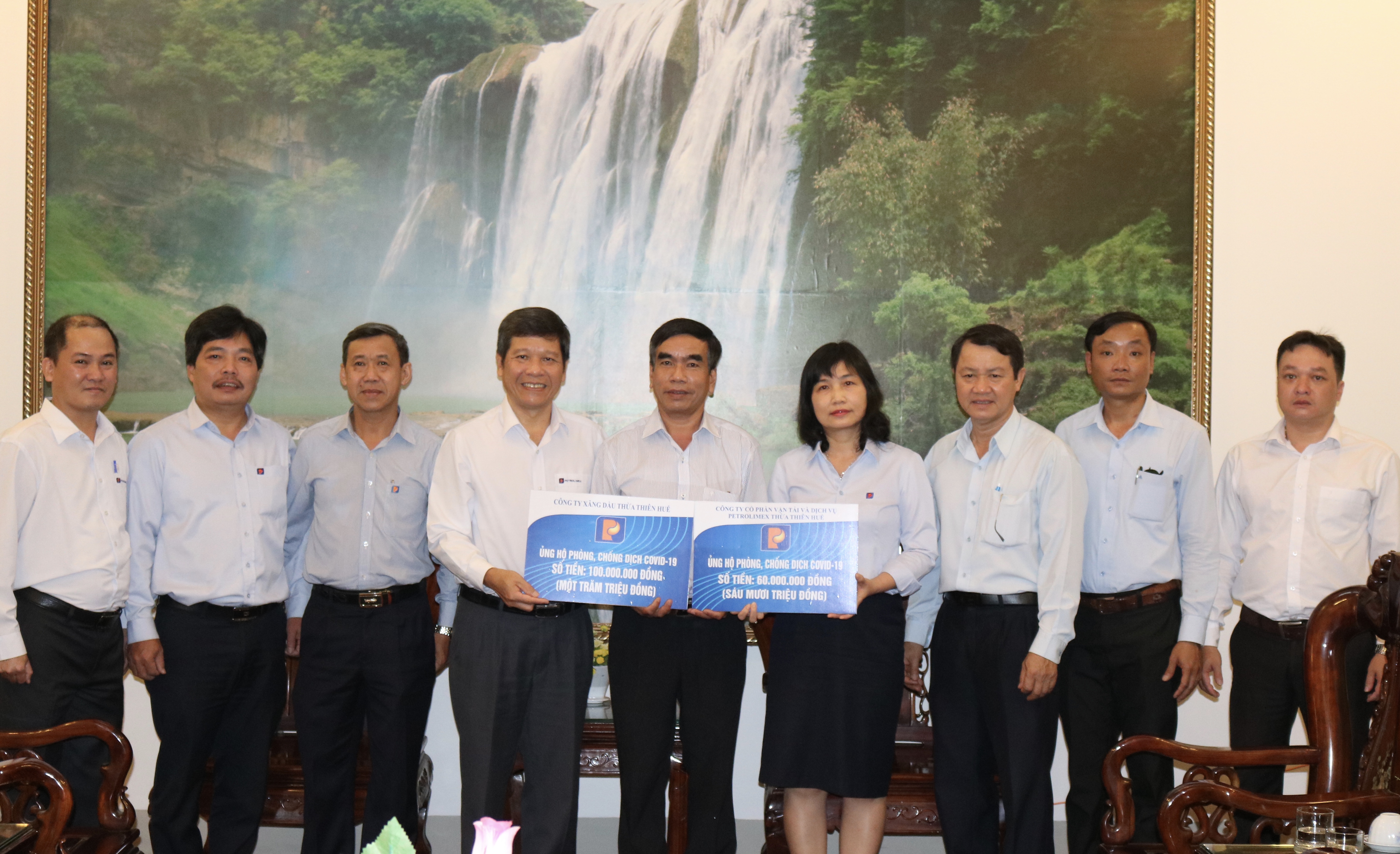 Ủy ban Mặt trận Tổ quốc Việt Nam tỉnh tiếp nhận 160 triệu đồng ủng hộ phòng, chống dịch COVID - 19