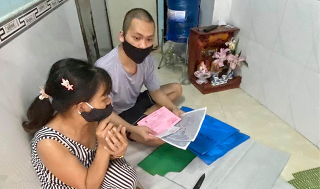 Ngôi nhà 11m2 “gánh” 2 người bệnh nặng