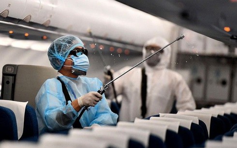 Thông báo khẩn tìm hành khách trên 7 chuyến bay có người mắc Covid-19