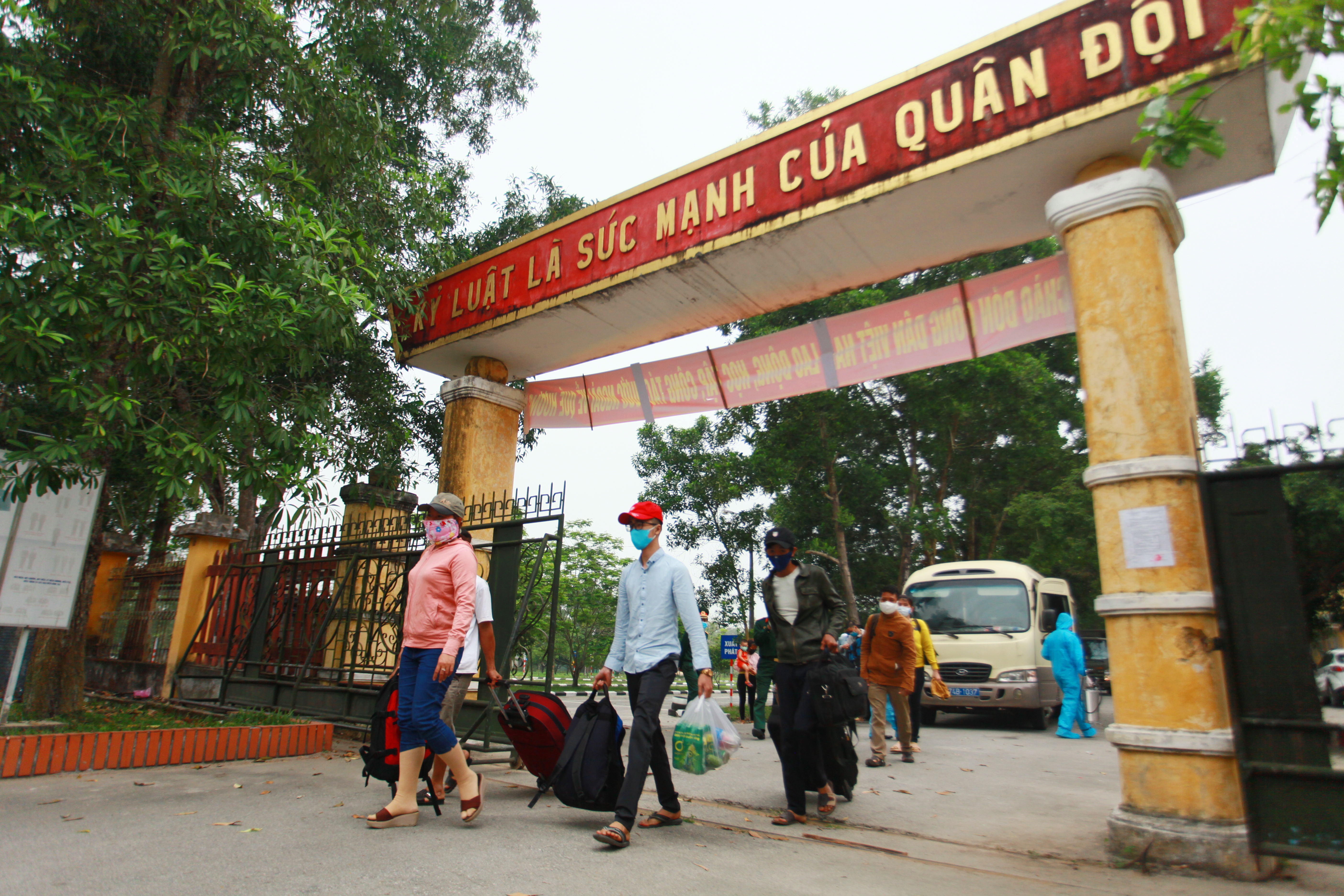 Những ngày trong khu cách ly tập trung