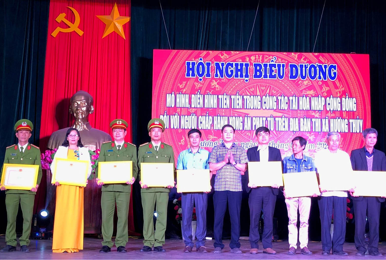 Lối về cho người hoàn lương