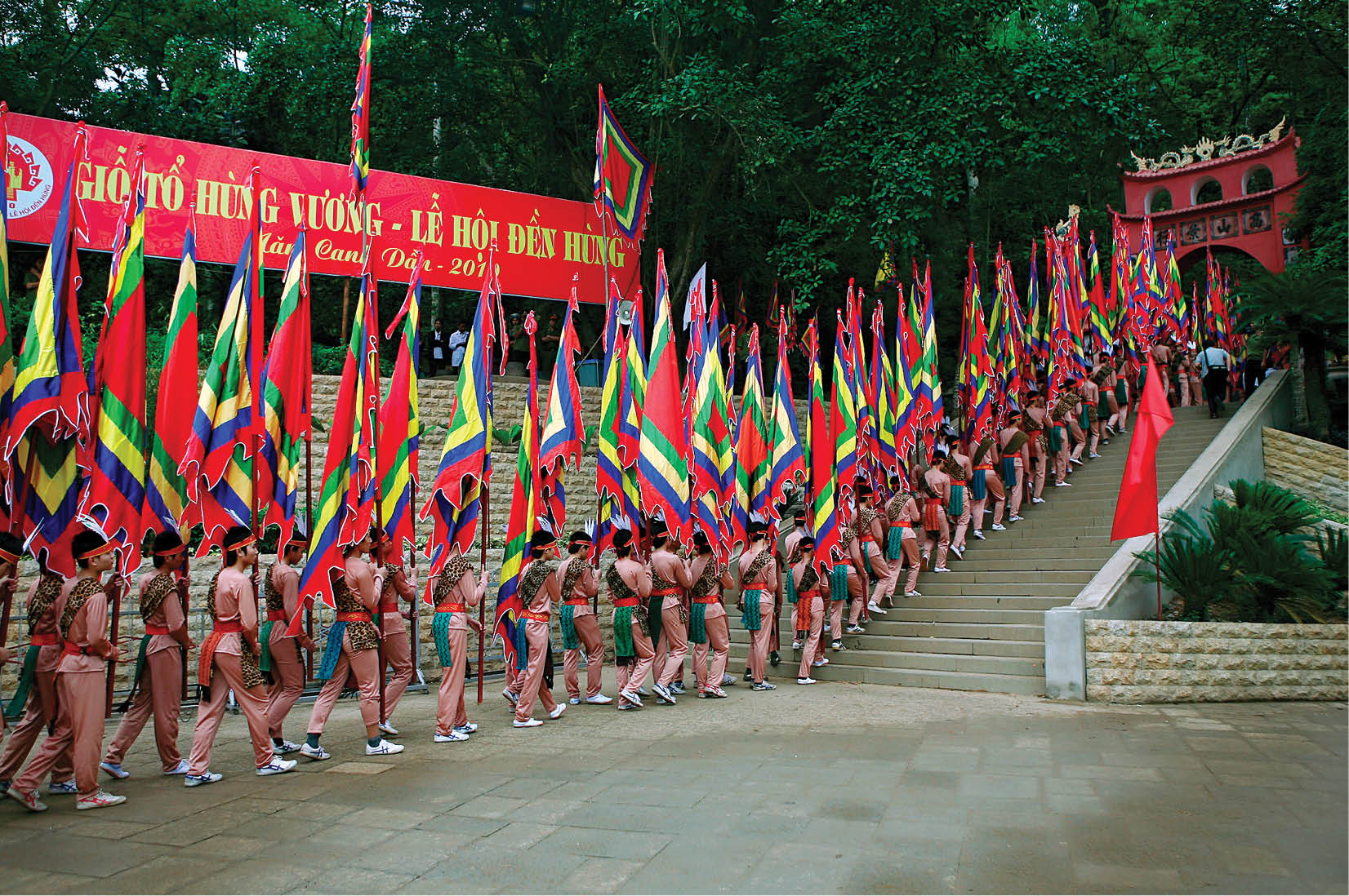 Linh thiêng Đất tổ Hùng Vương