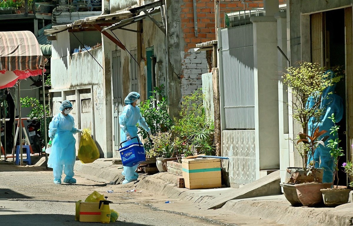 Thêm 4 trường hợp mắc COVID-19 Ba ca là người nhập cảnh