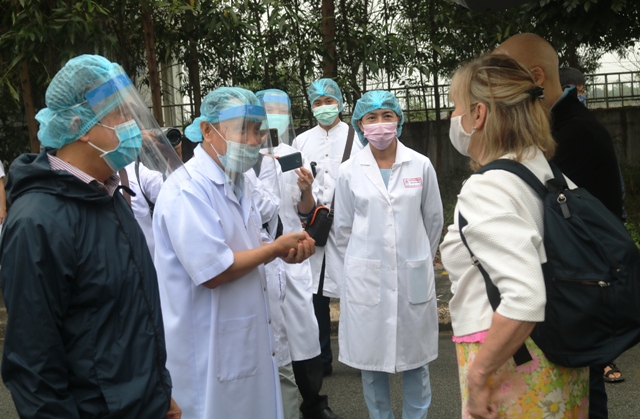 The last two cases of COVID 19 in Hue being discharged