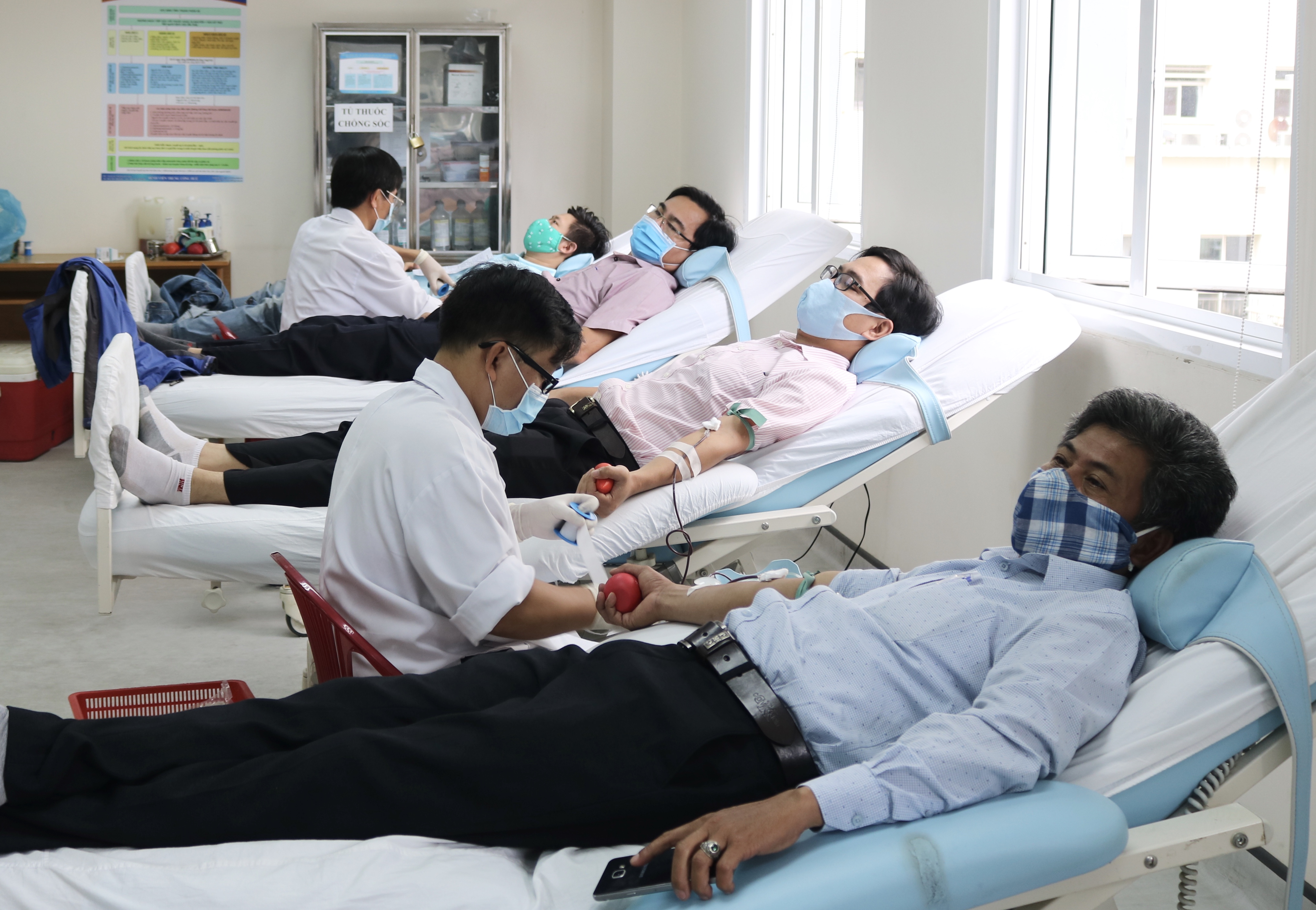 87 đoàn viên Công đoàn Viên chức tham gia hiến máu