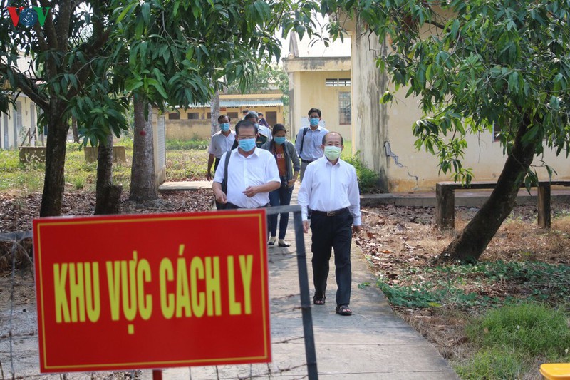 Ứng phó Covid-19 Phép “sàng lọc” cán bộ lãnh đạo