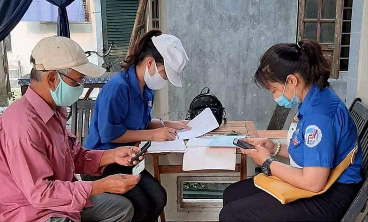 Về đích đầu tiên trong thực hiện khai báo y tế