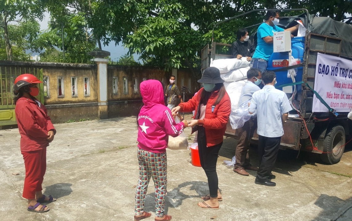 Nhiều hoạt động đồng hành, hỗ trợ người dân phòng chống dịch COVID-19