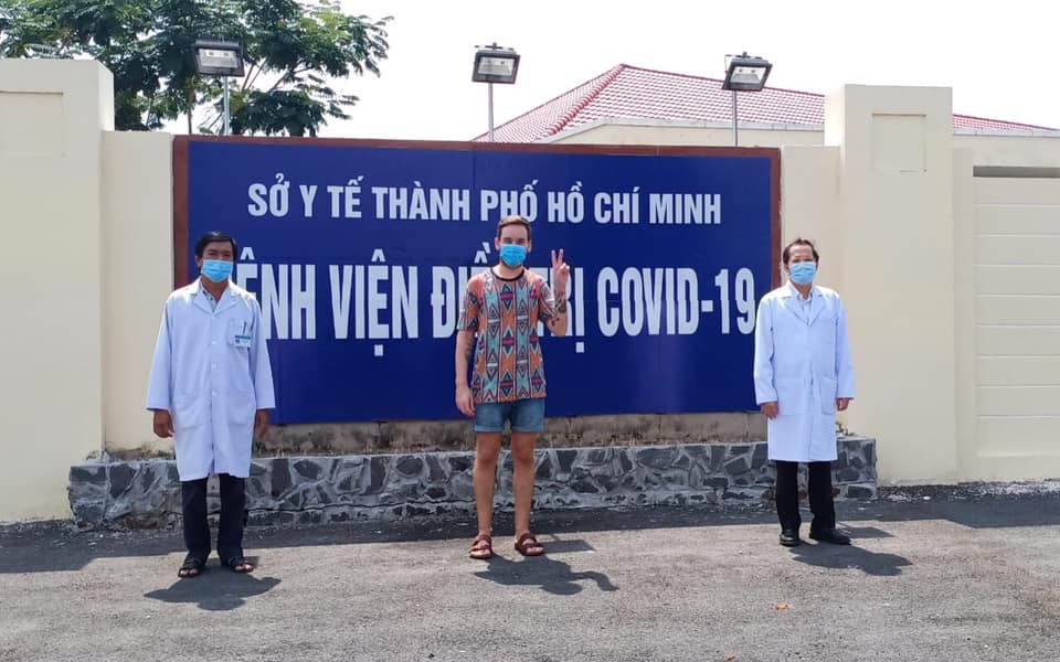 Thêm 3 bệnh nhân đều là người nước ngoài tại TP Hồ Chí Minh được điều trị khỏi bệnh COVID-19