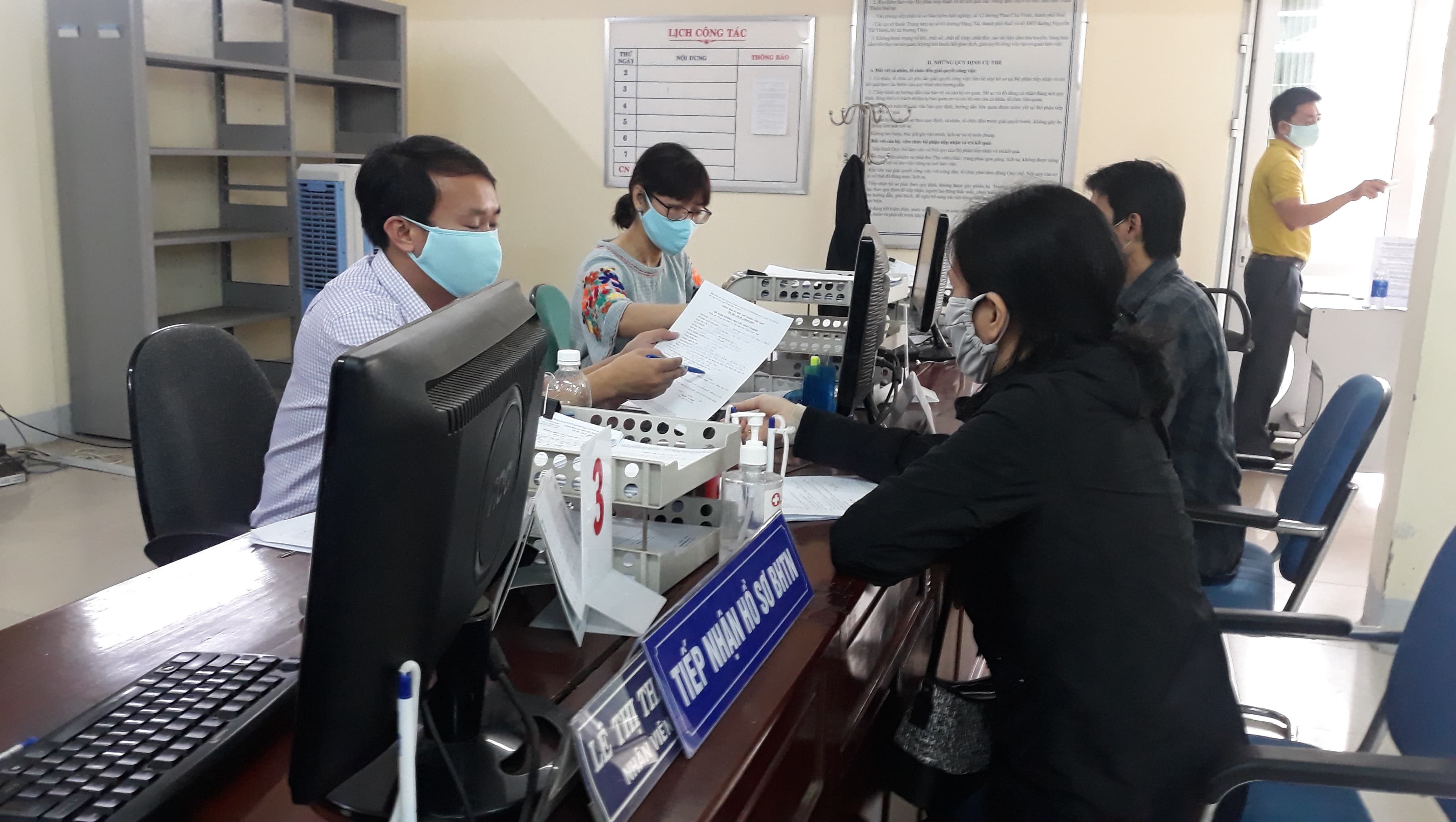 Tăng trên 200 lao động làm hồ sơ nhận trợ cấp thất nghiệp