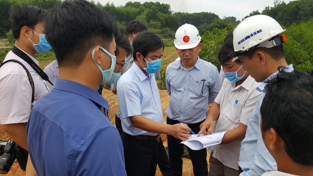 Tháng 6 2020 sẽ bàn giao mặt bằng “sạch” cho dự án cao tốc Cam Lộ-La Sơn