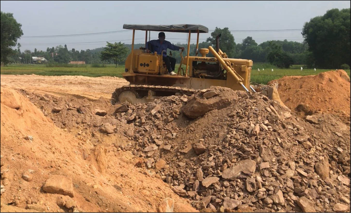 Cao tốc Cam Lộ - La Sơn Giao mặt bằng “sạch” trong tháng 6