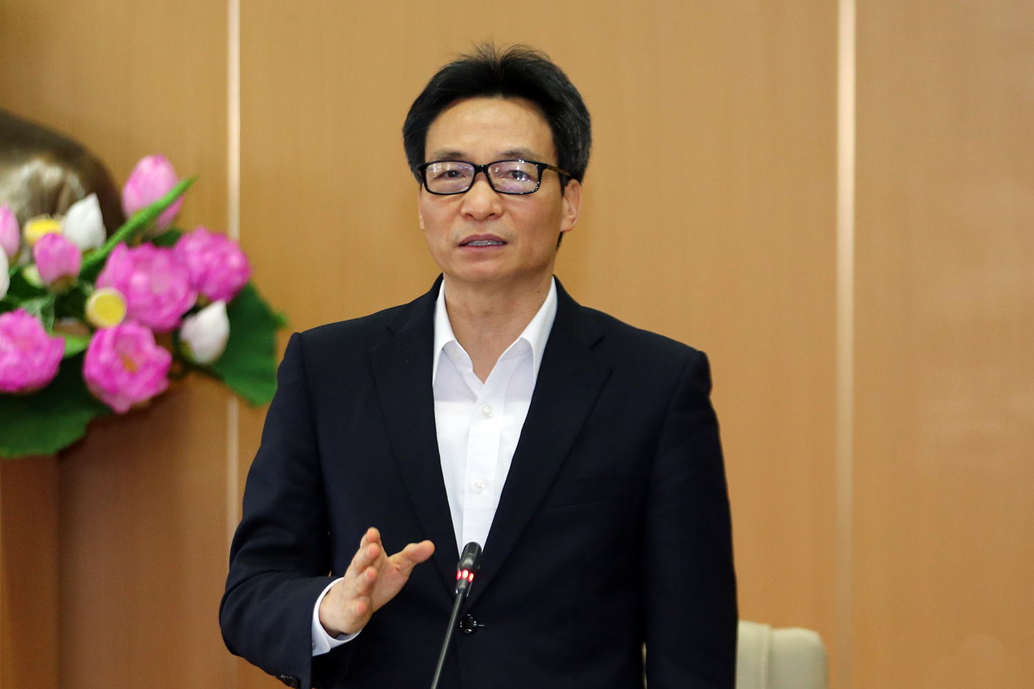 Ban Chỉ đạo Nguy cơ dịch bệnh COVID-19 vẫn hiện hữu xung quanh chúng ta