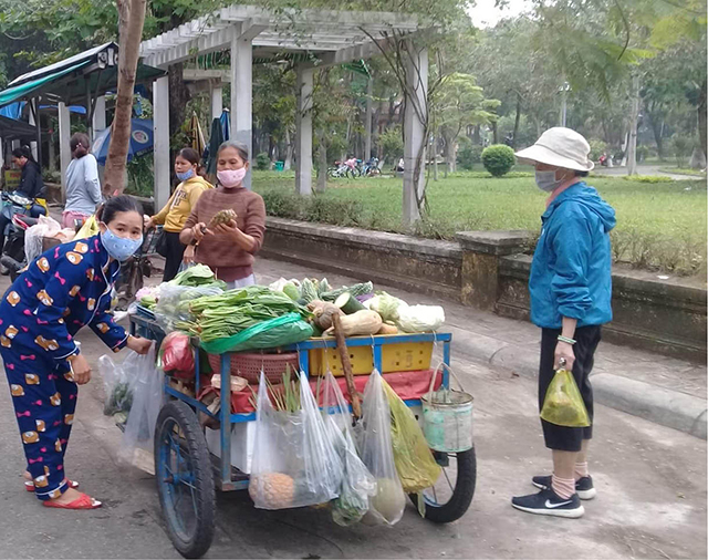 Nguy cơ ô nhiễm từ chợ tự phát