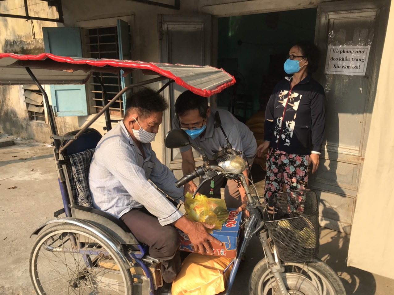 Ấm lòng mùa dịch COVID-19