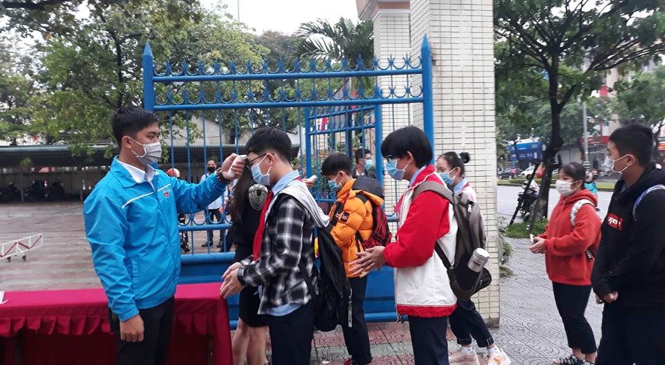 Trên 95 học sinh trở lại trường