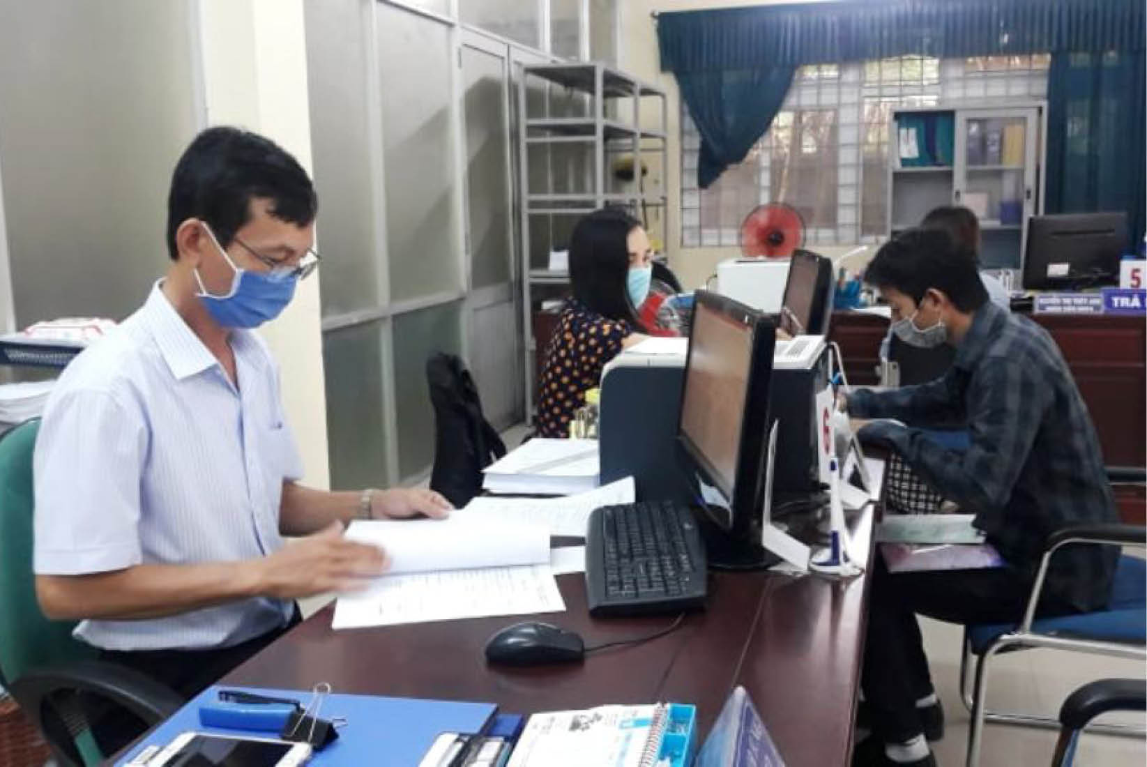 Nợ bảo hiểm xã hội Người lao động khốn đốn