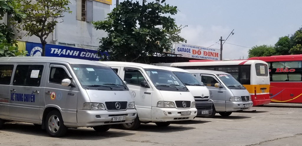 Cho phép taxi, xe buýt nội, ngoại tỉnh hoạt động trở lại