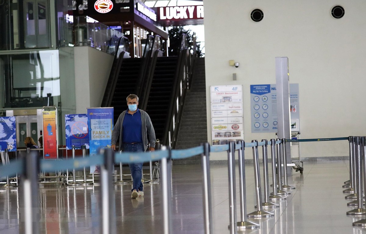 Việt Nam ghi nhận ca mắc COVID-19 mới, được cách ly sau khi nhập cảnh