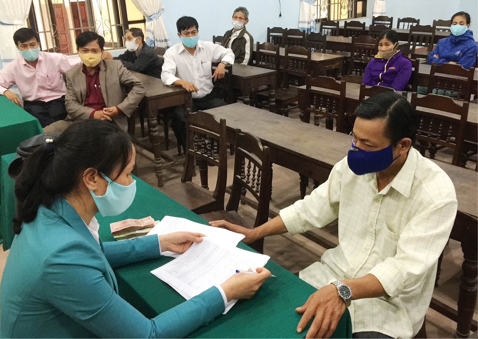 Nhanh chóng hoàn tất chi trả hỗ trợ người dân gặp khó khăn do COVID-19