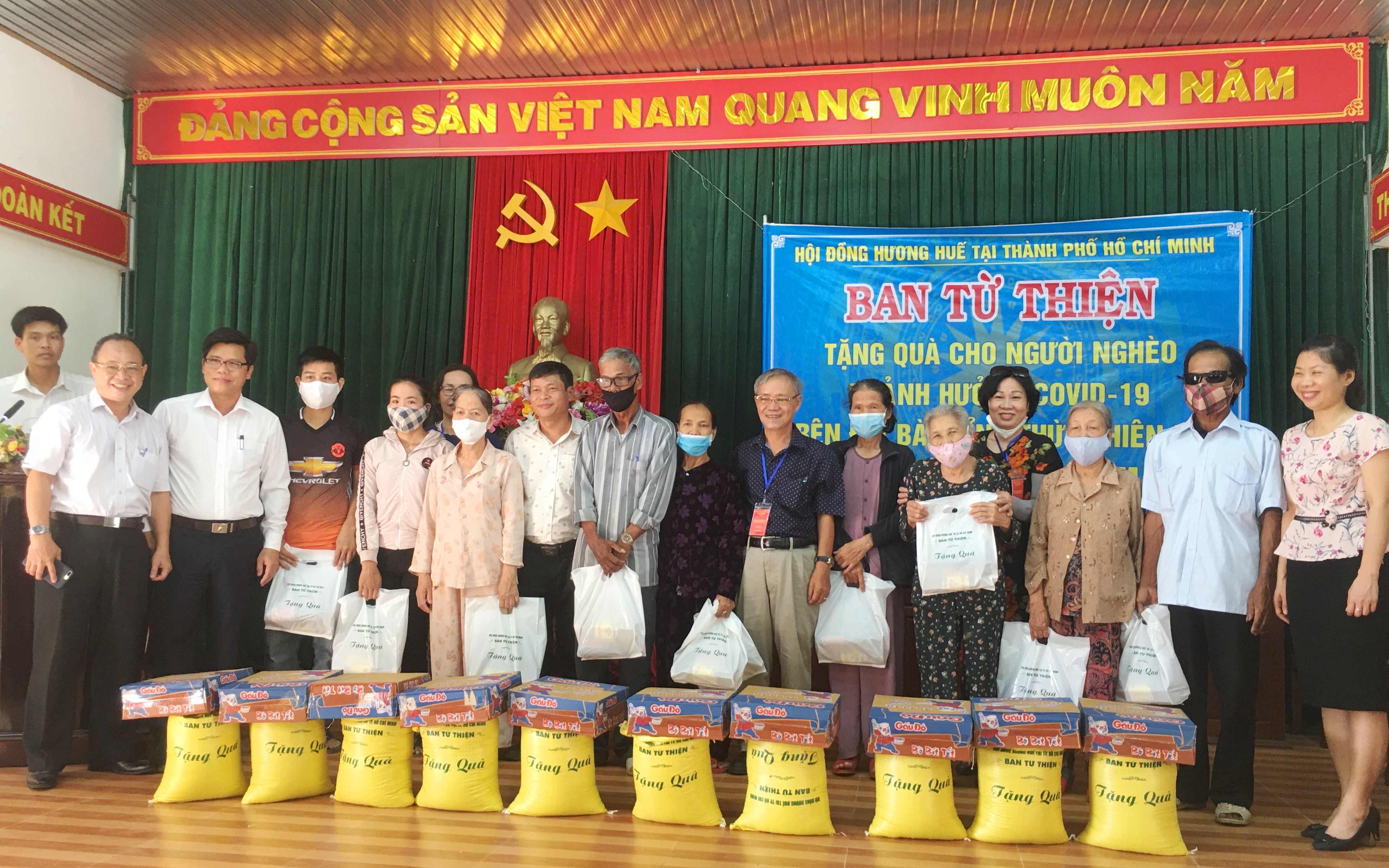 Tấm lòng của những người Huế xa quê