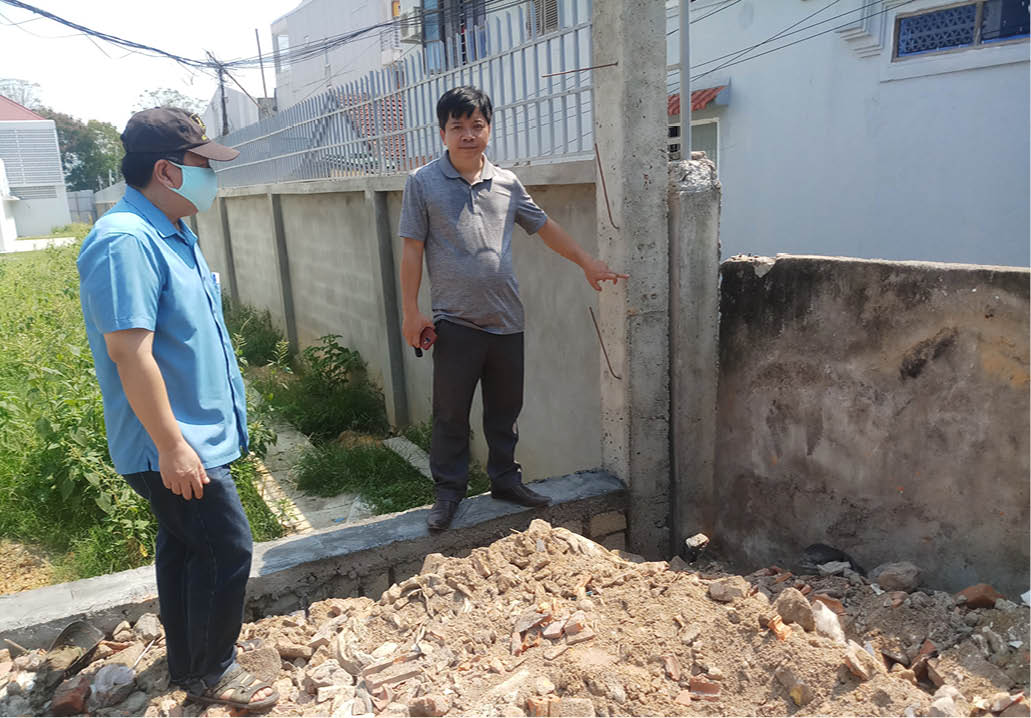 Xây mới tường rào Trung tâm Phục hồi chức năng trẻ tàn tật Căn cứ theo mốc giới, ranh giới cũ