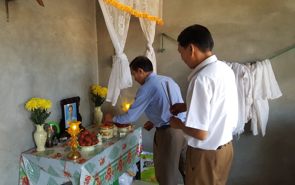 Thăm tặng quà 5 gia đình nạn nhân bị tai nạn lao động